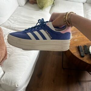 Platform adidas gazelles size 5.5 but fit like 6.5